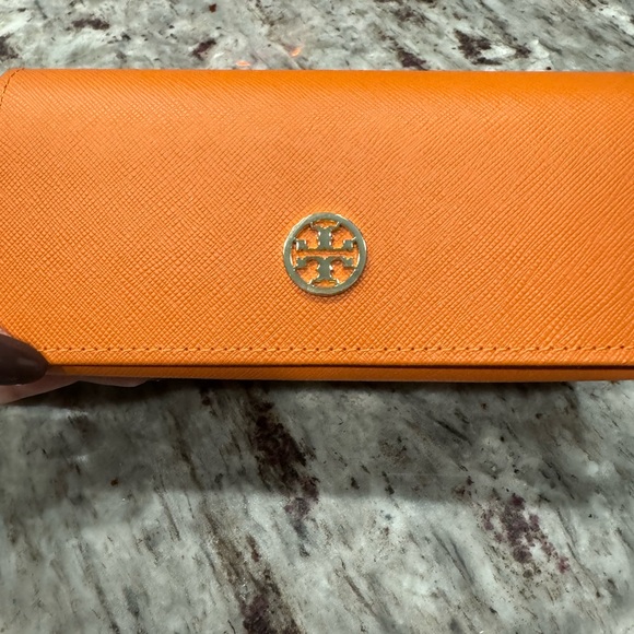 Tory Burch Brown Aviator Sunglasses - Picture 8 of 11